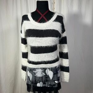 Billabong Black & White Fuzzy Striped Sweater – Size M‎ (Fits S/M)